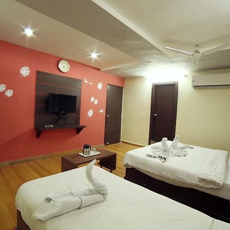 Hotel Avion Inn Ahmedabad Exterior foto
