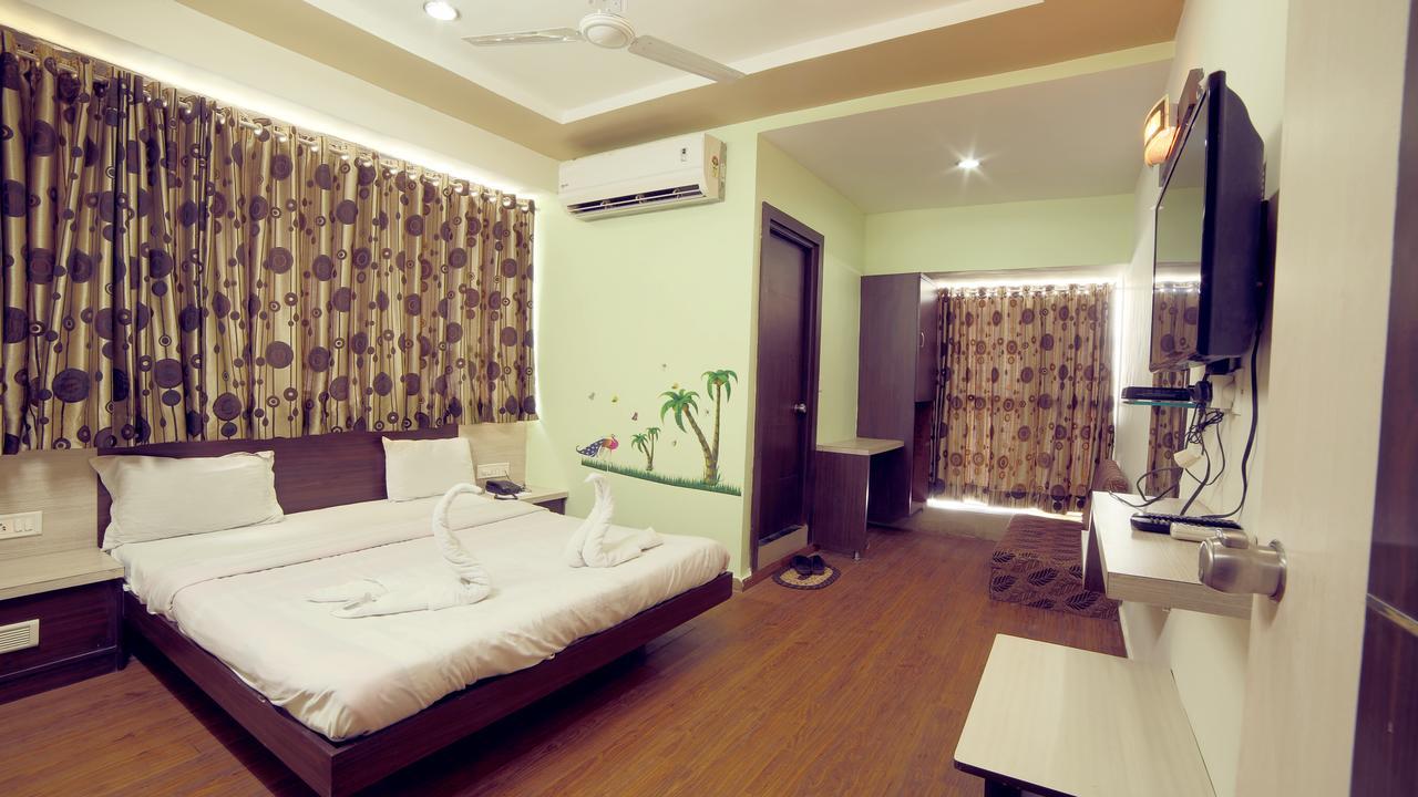 Hotel Avion Inn Ahmedabad Exterior foto