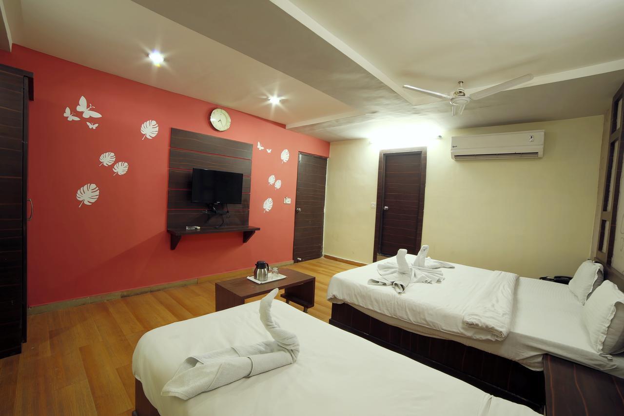Hotel Avion Inn Ahmedabad Exterior foto