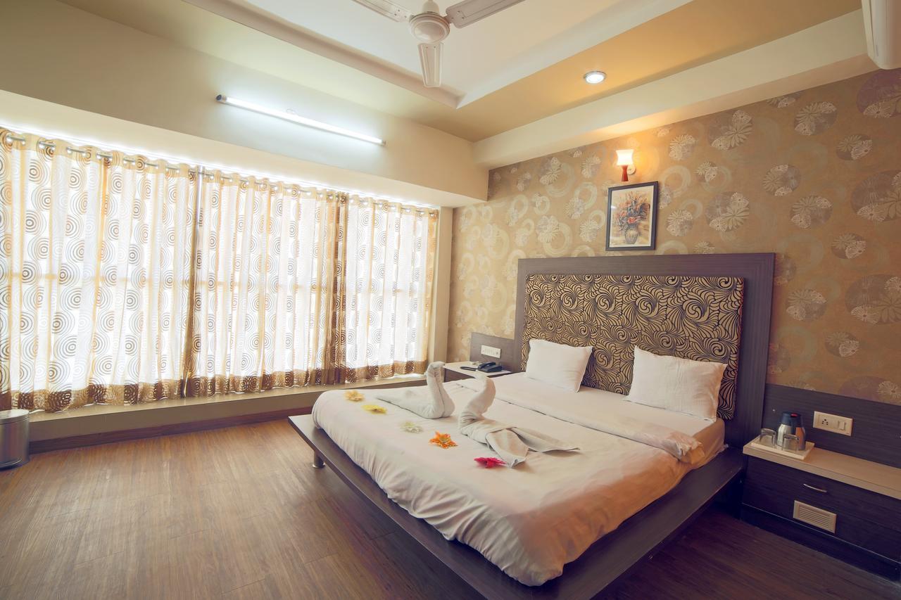 Hotel Avion Inn Ahmedabad Exterior foto